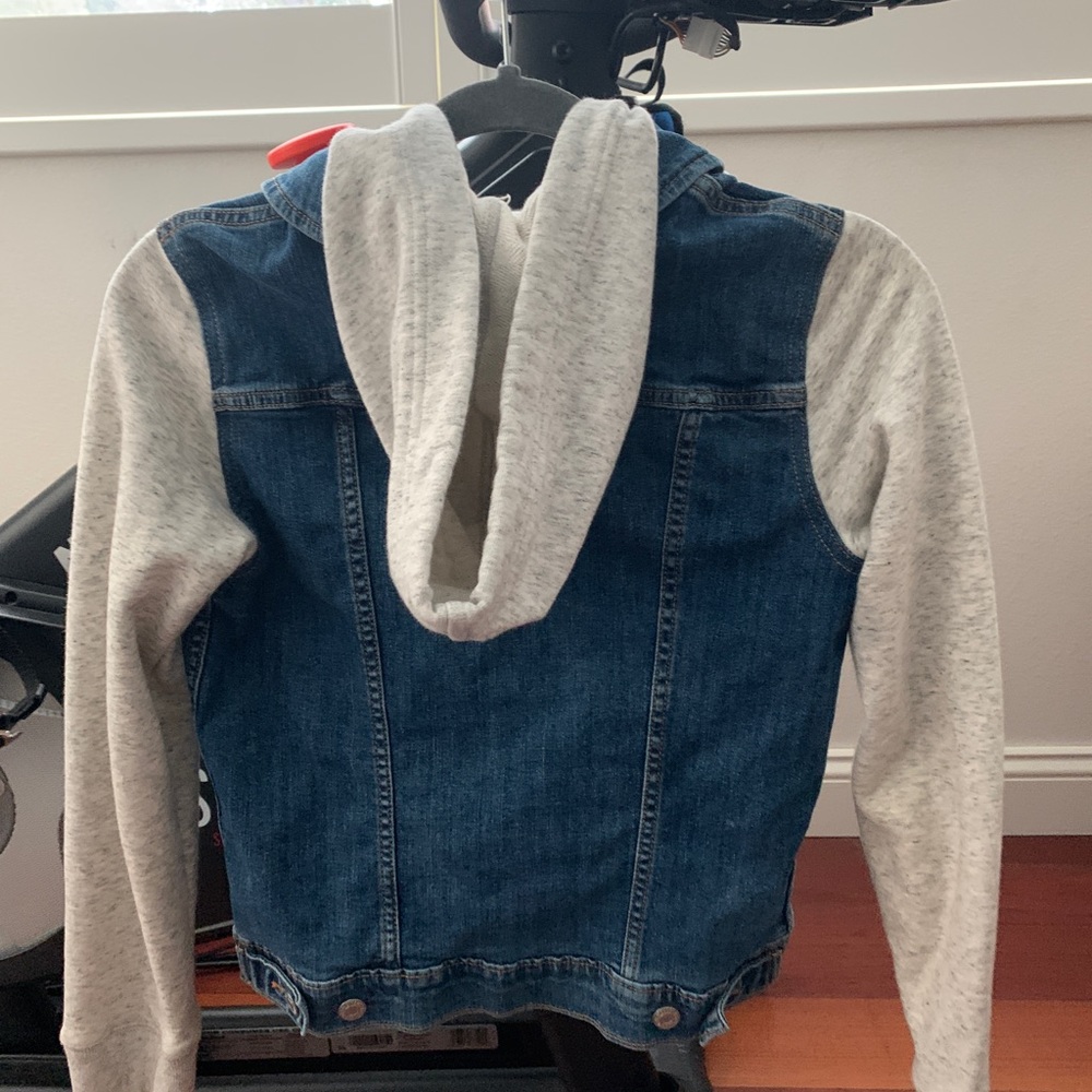 Levi’s jacket - Picture 2 of 3